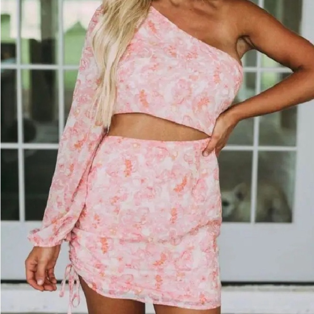 One shoulder floral dress with cut out
